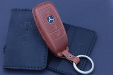 Чохол Mercedes коричневий шкіра
