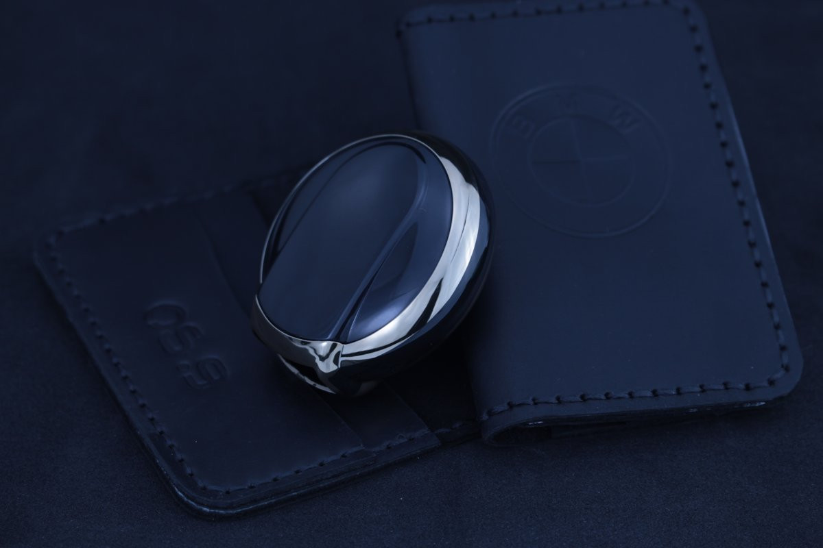 Чохол Mini Cooper чорний з золотом