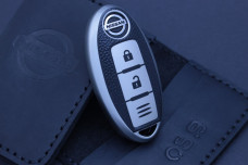 Чохол Nissan срібло фактура шкіри