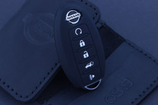 Чохол Nissan чорний силікон