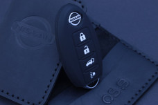 Чохол Nissan чорний силікон