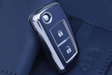 Чохол Nissan чорний з золотом