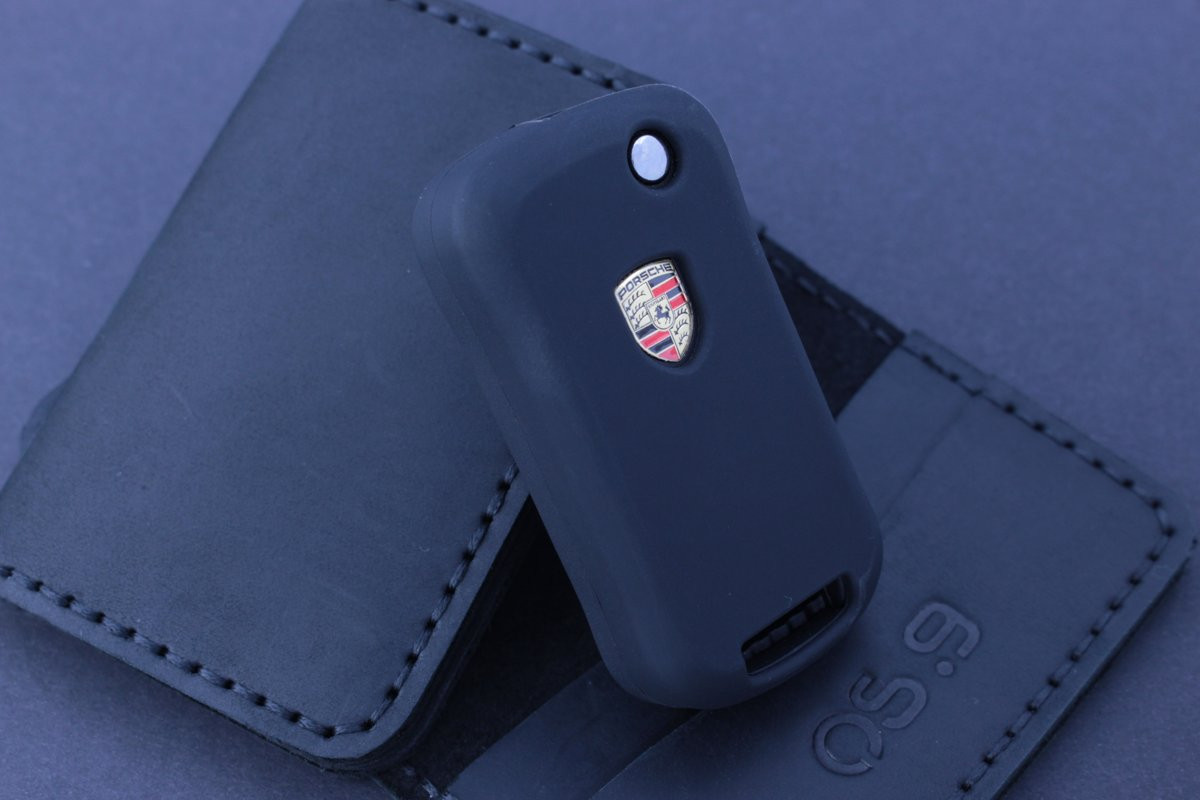 Чохол Porsche чорний силікон