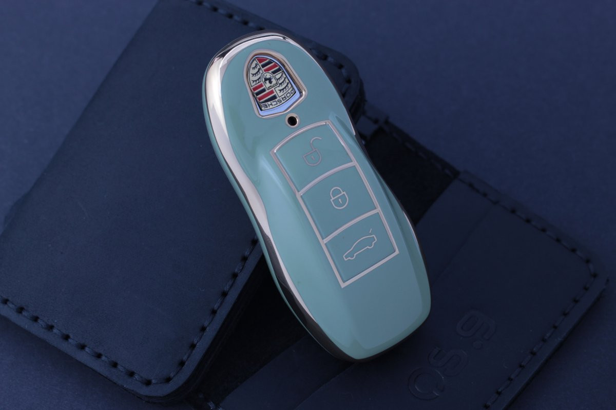 Чохол Porsche оливковий