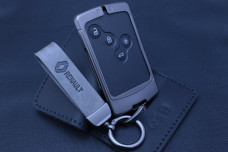 Чохол Renault сірий метал + шкіра універсальний