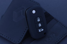 Чохол Renault/Mercedes-Benz чорний силікон