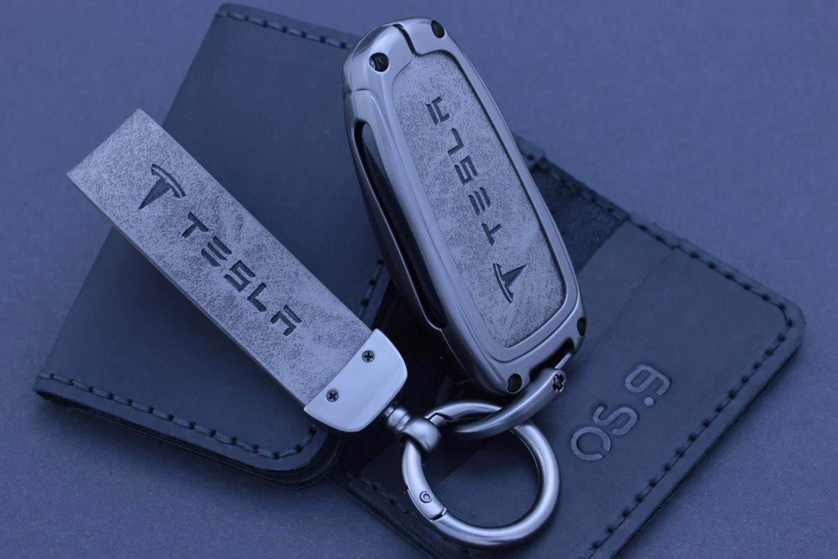 Чохол Tesla сірий