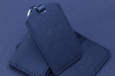 Чохол Tesla чорний шкіра