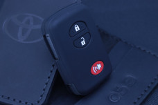 Чохол Toyota чорний силікон