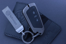 Чохол VW сірий метал + шкіра, універсальний