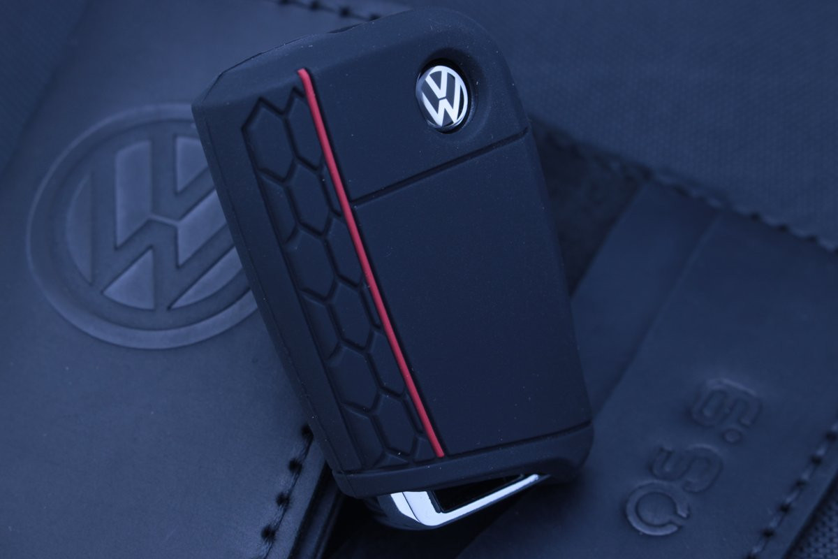 Чохол VW чорний силікон